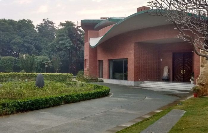 Farmhouse – CEO, SoftBank Investment Advisers 